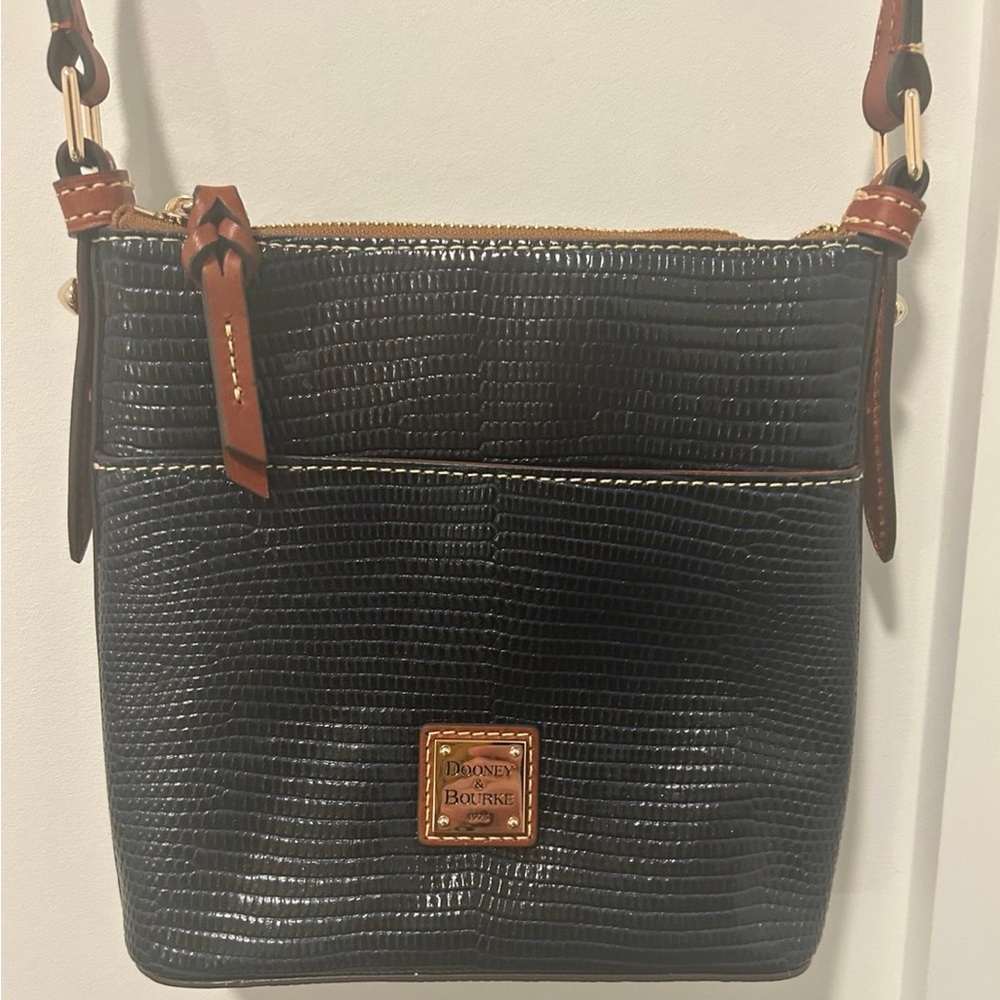 Dooney and Bourke Black Purse